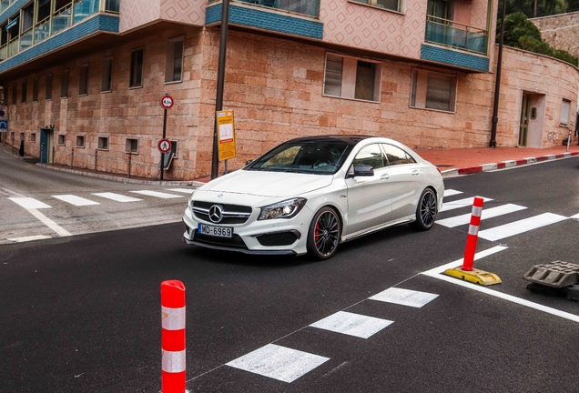 Mercedes-Benz CLA 45 AMG C117