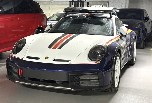 Porsche 992 Dakar