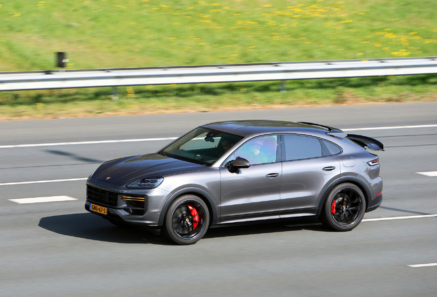 Porsche Cayenne Coupé Turbo E-Hybrid
