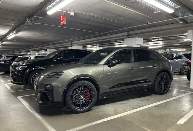 Porsche Macan EV GTS