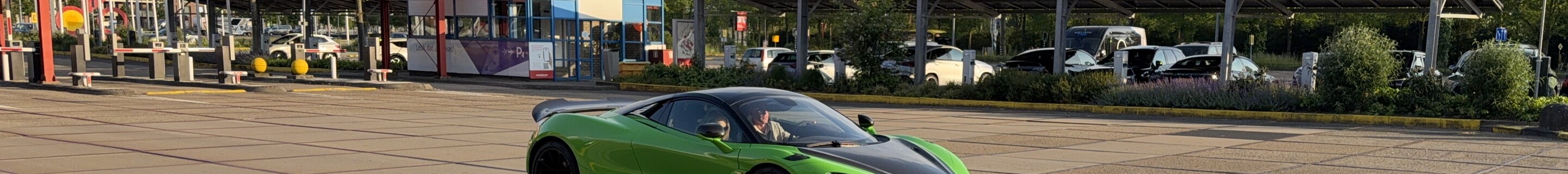 McLaren 750S Spider