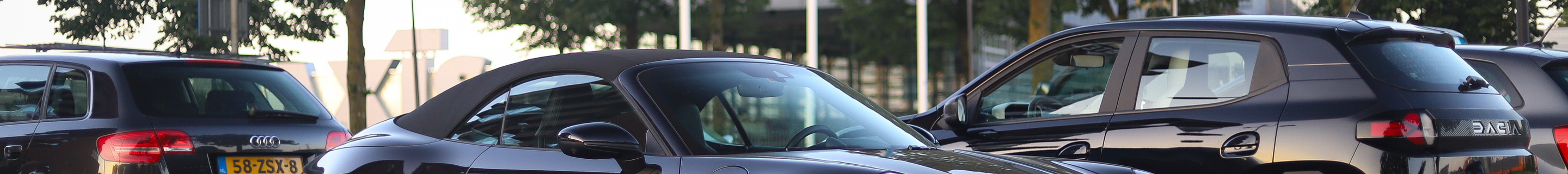 Porsche 992 Carrera 4S Cabriolet MkI