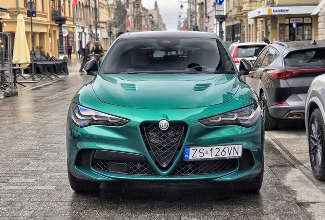 Alfa Romeo Stelvio Quadrifoglio 2023