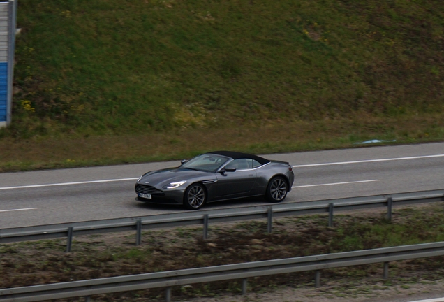 Aston Martin DB11 V8 Volante