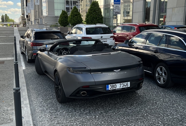 Aston Martin DB11 V8 Volante