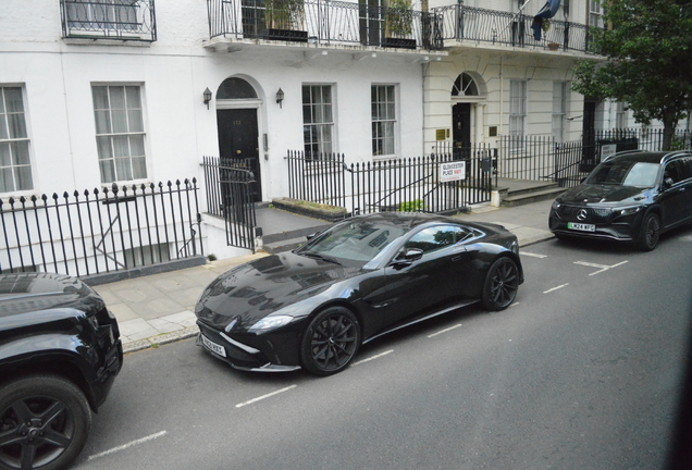 Aston Martin V8 Vantage 2018
