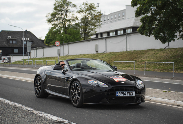 Aston Martin V8 Vantage Roadster 2012