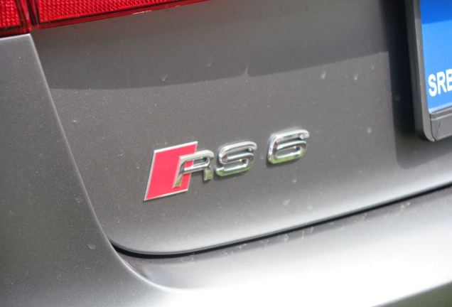 Audi RS6 Avant C7