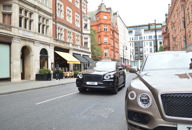 Bentley Bentayga V8 2021