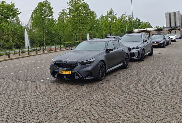 BMW M5 G90