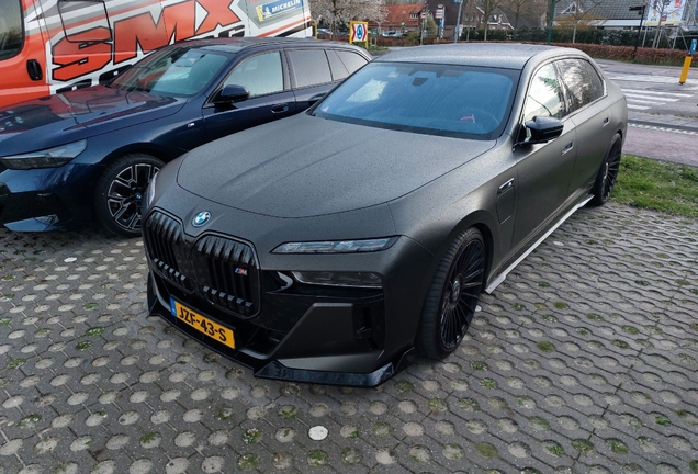 BMW M760e xDrive