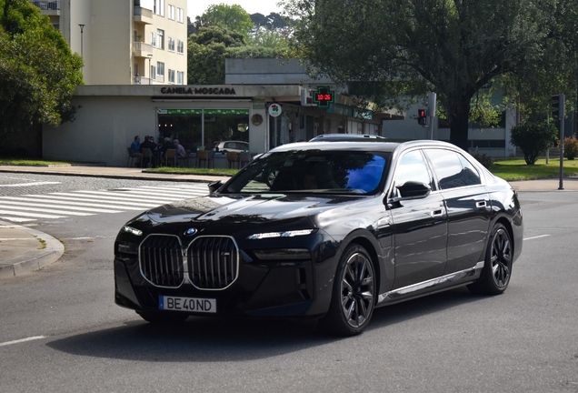 BMW M760e xDrive