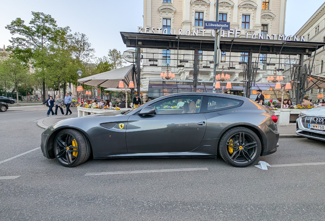 Ferrari FF