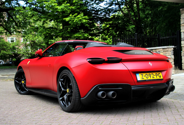 Ferrari Roma Spider