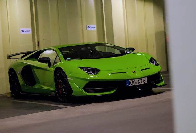 Lamborghini Aventador LP770-4 SVJ
