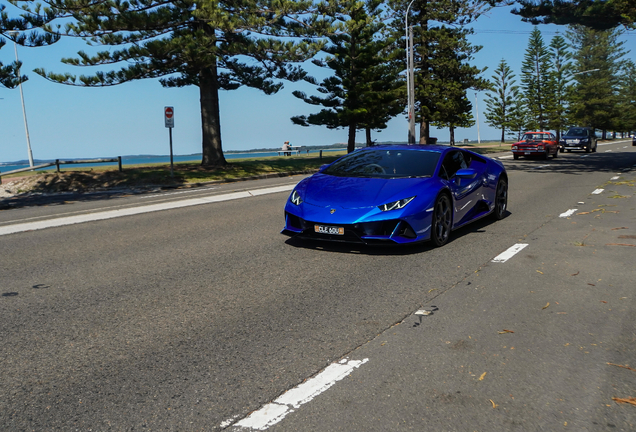Lamborghini Huracán LP640-4 EVO