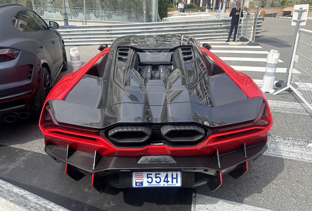 Lamborghini Revuelto