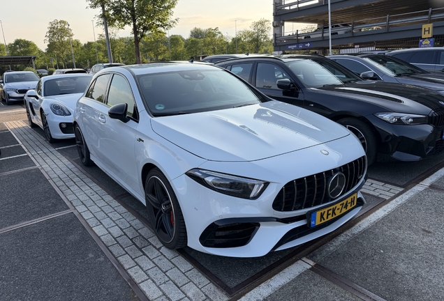 Mercedes-AMG A 45 S W177