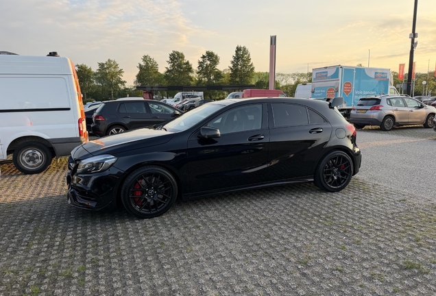Mercedes-AMG A 45 W176 2015
