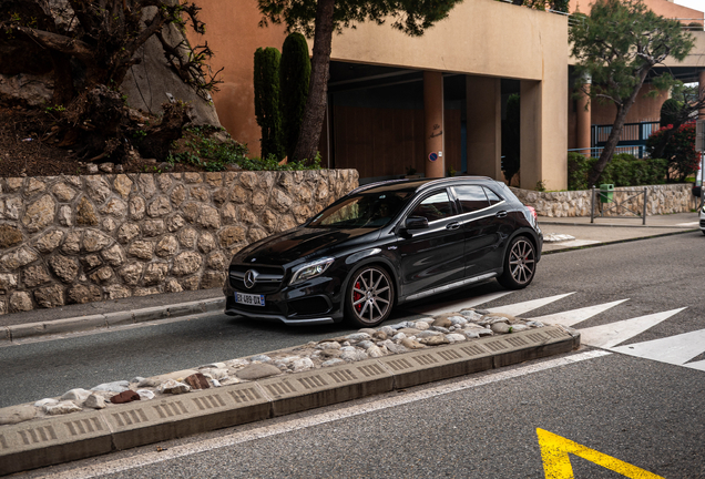 Mercedes-AMG GLA 45 X156