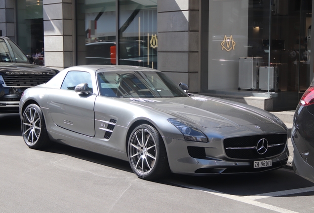 Mercedes-Benz SLS AMG