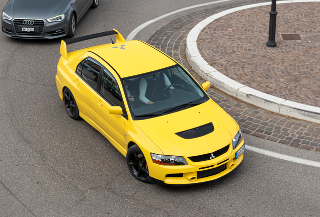 Mitsubishi Lancer Evolution IX FQ-340
