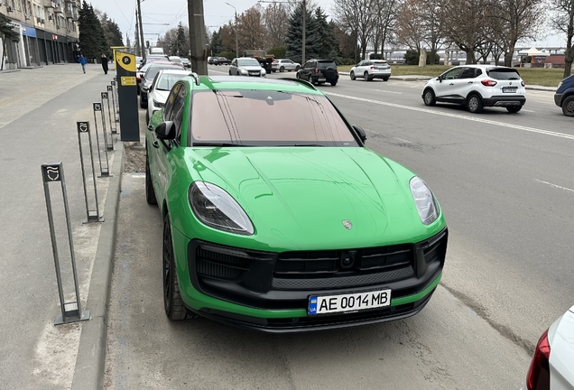 Porsche 95B Macan GTS MkIII