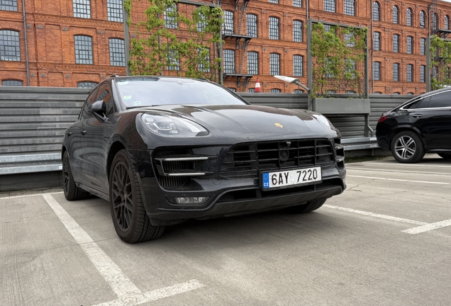 Porsche 95B Macan Turbo MkI