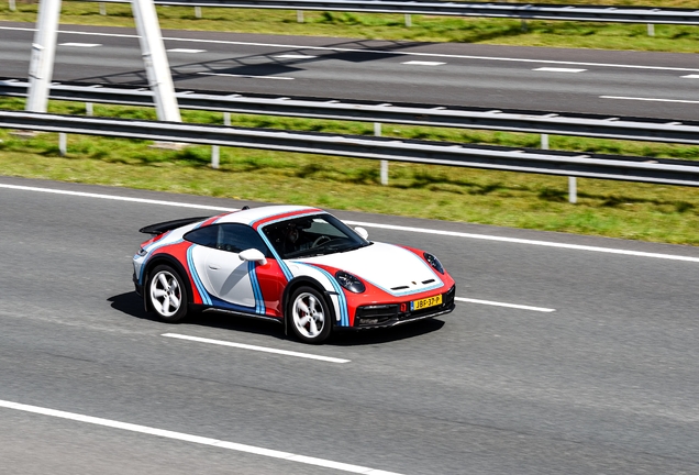 Porsche 992 Dakar