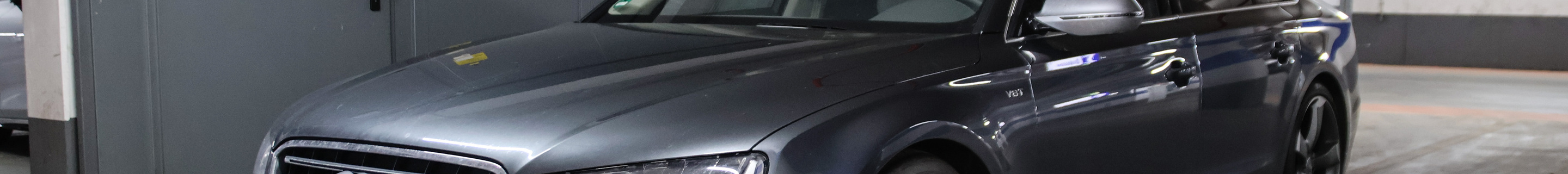 Audi S8 D4