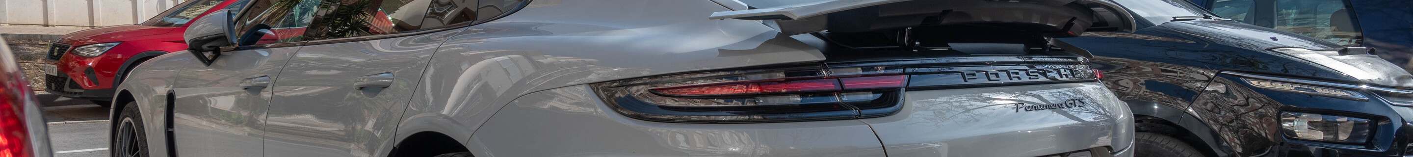 Porsche 971 Panamera GTS MkI