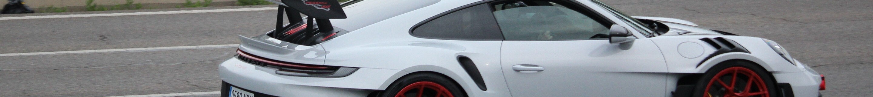 Porsche 992 GT3 RS MkI Weissach Package