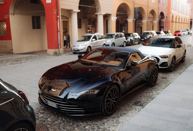 Aston Martin V8 Vantage Roadster 2020