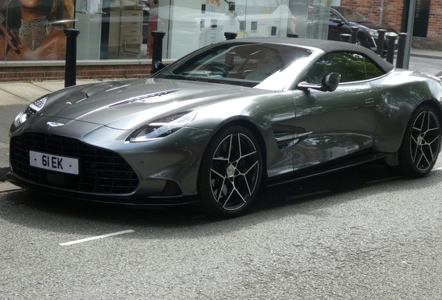 Aston Martin Vanquish Volante 2025