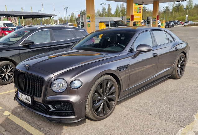 Bentley Flying Spur Hybrid Azure