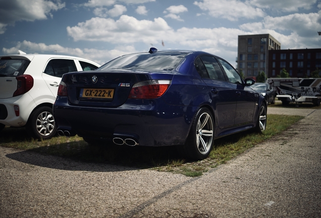 BMW M5 E60 2005