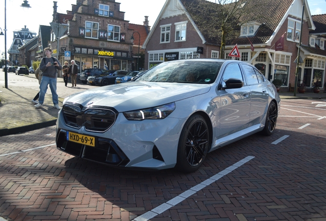 BMW M5 G90