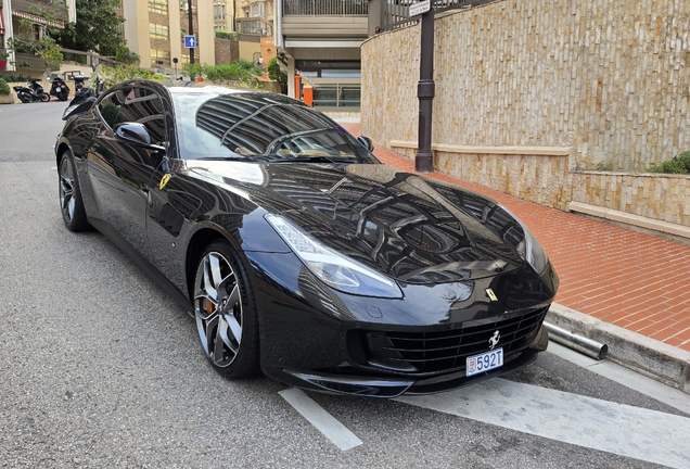 Ferrari GTC4Lusso