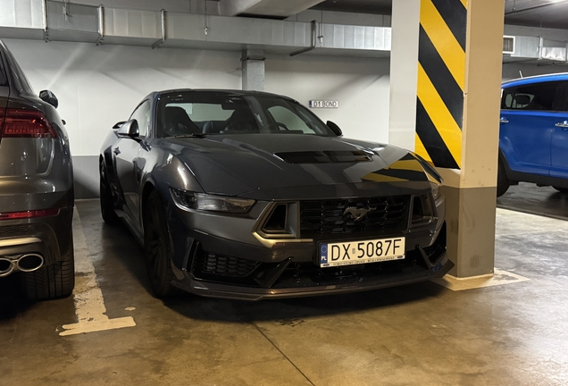 Ford Mustang Dark Horse 2024