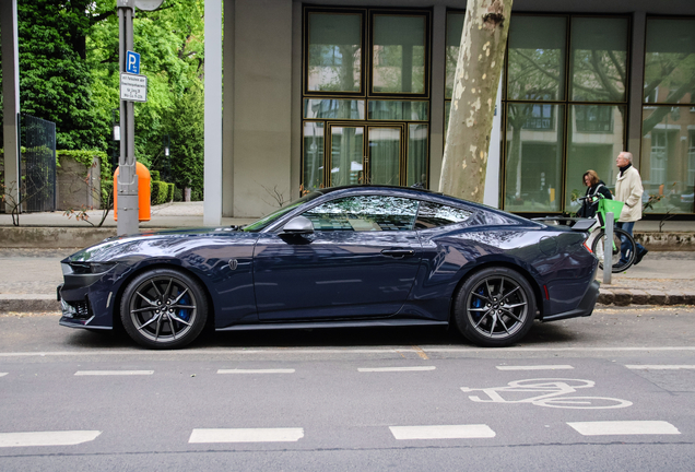 Ford Mustang Dark Horse 2024