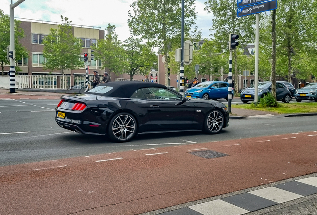 Ford Mustang GT Convertible 2015