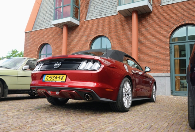 Ford Mustang GT Convertible 2015