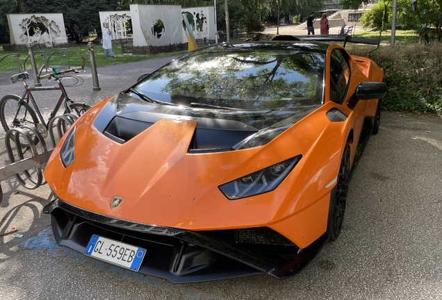 Lamborghini Huracán LP640-2 STO