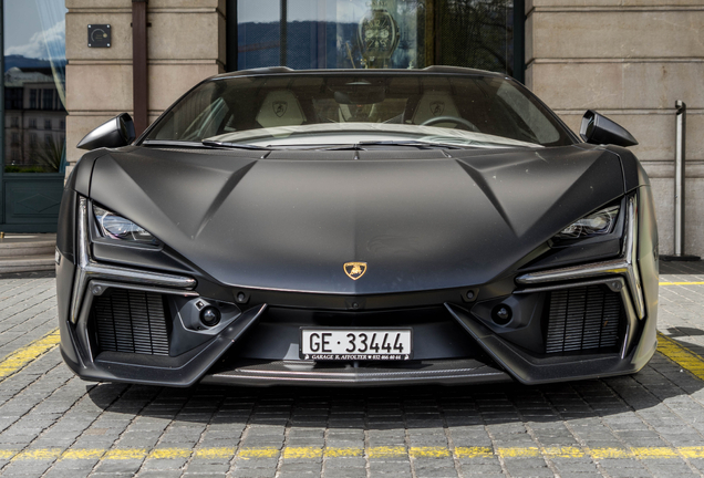 Lamborghini Revuelto