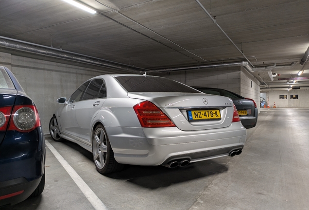 Mercedes-Benz S 63 AMG W221