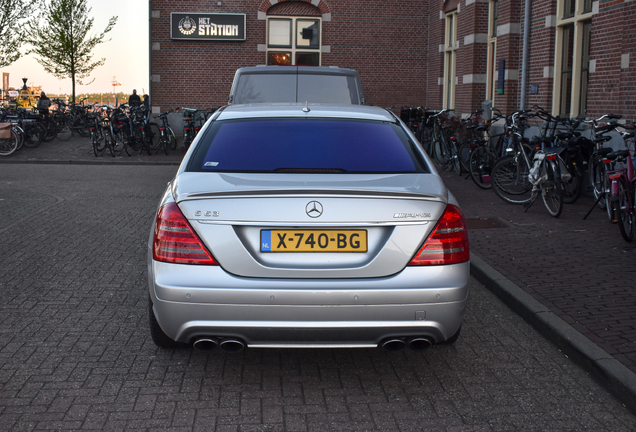Mercedes-Benz S 63 AMG W221