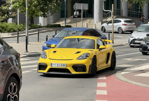 Porsche 718 Cayman GT4 RS