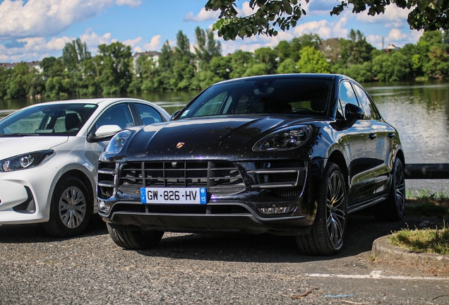 Porsche 95B Macan Turbo MkI