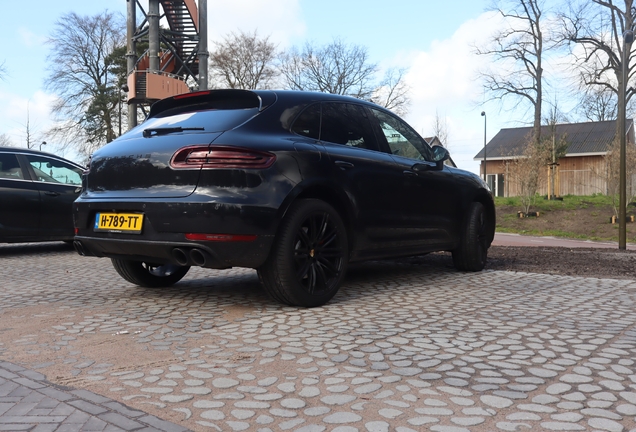 Porsche 95B Macan Turbo MkI