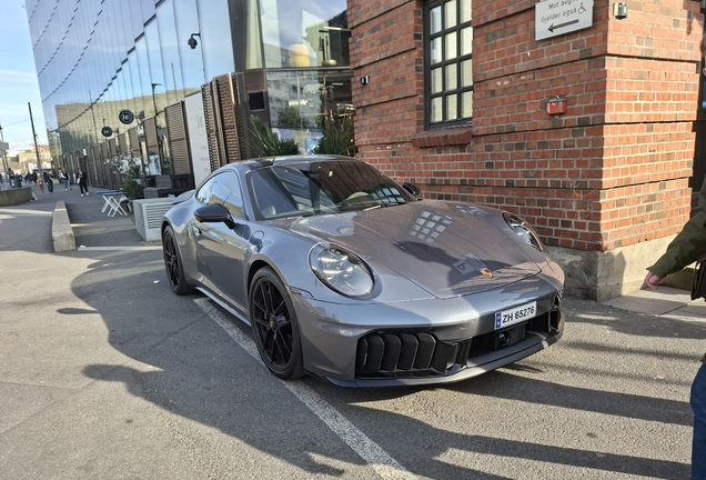 Porsche 992 Carrera 4 GTS MkII